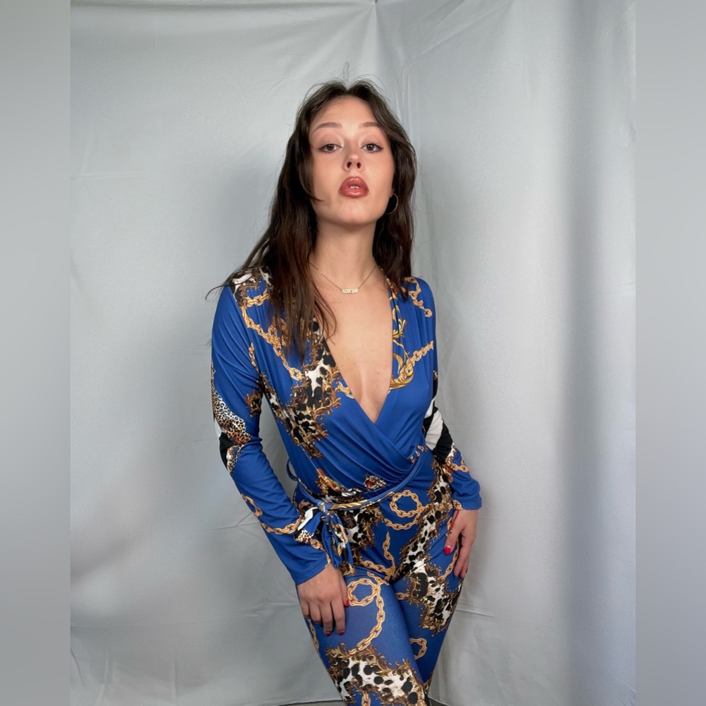 Brand unknown Size 2 Blue w/leopard print
